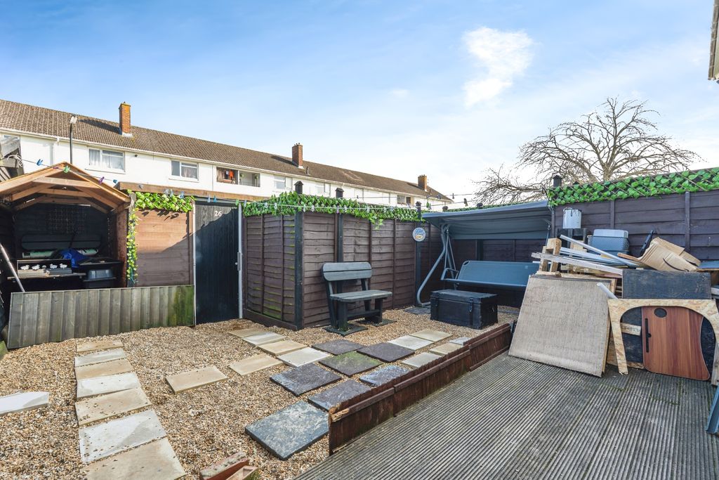 Property photo 3 of 17 Photography