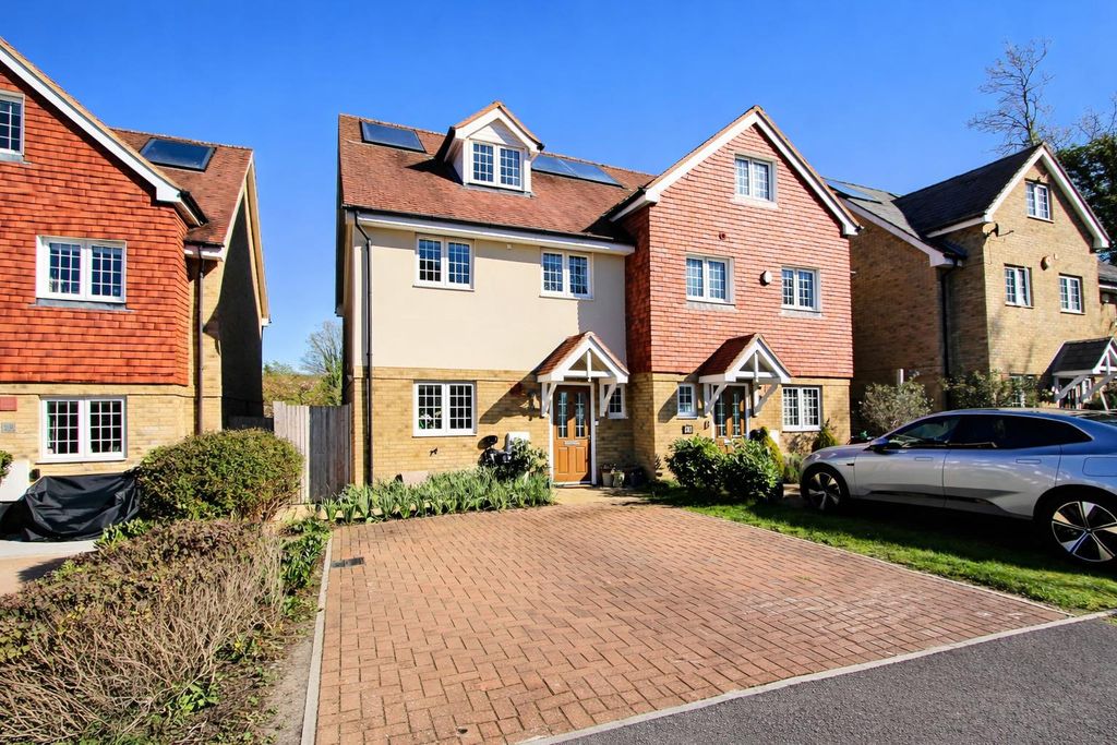 Property photo 1 of 23 Front.Jpg