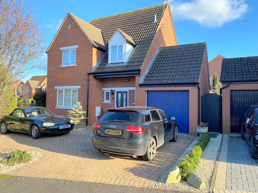 Property photo 1 of 12