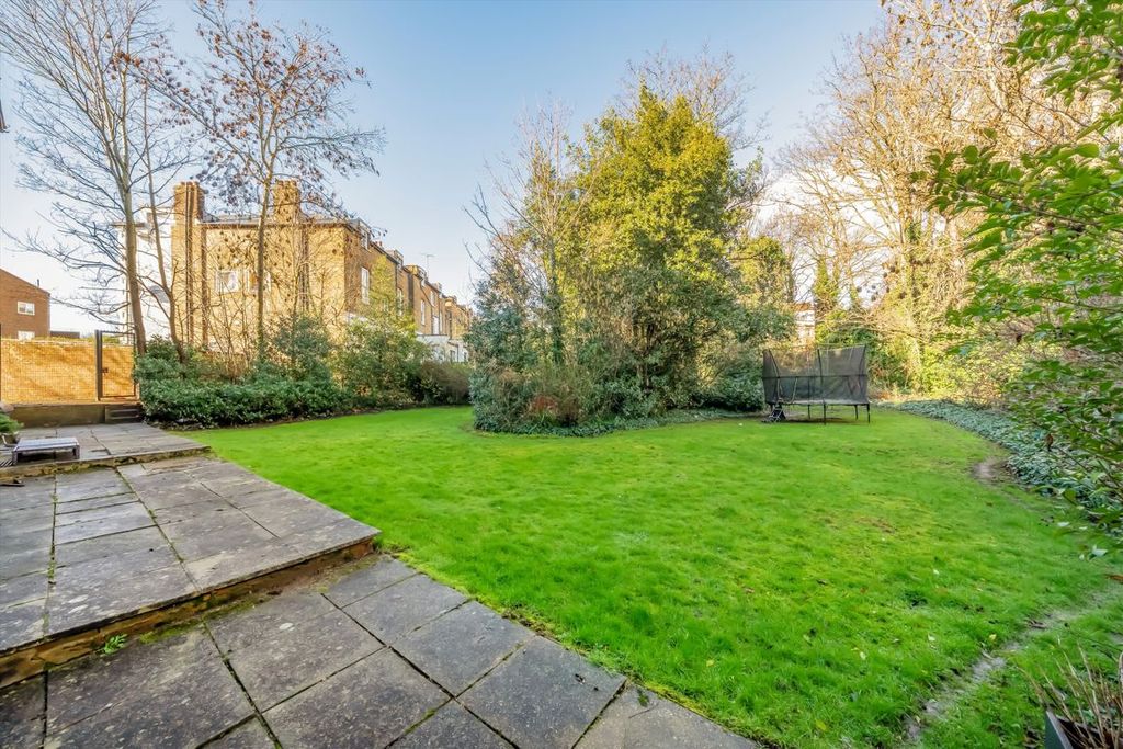 Property photo 2 of 5