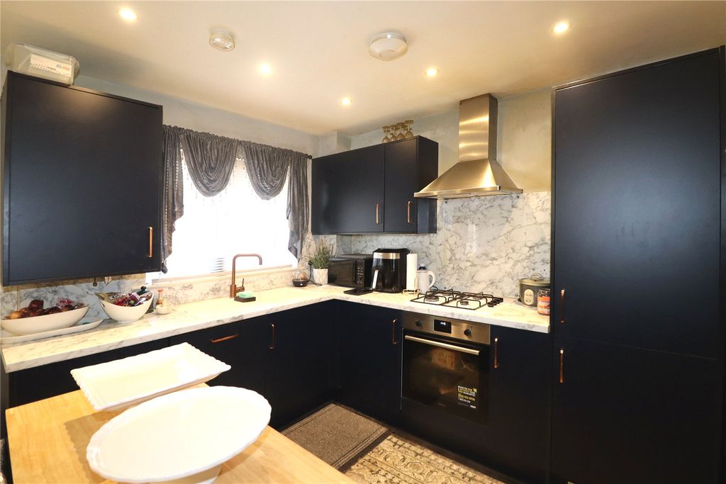 Property photo 2 of 8 Picture No. 03