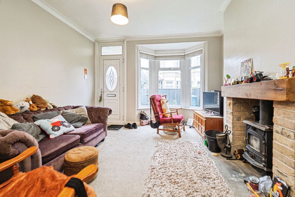 Property photo 3 of 13