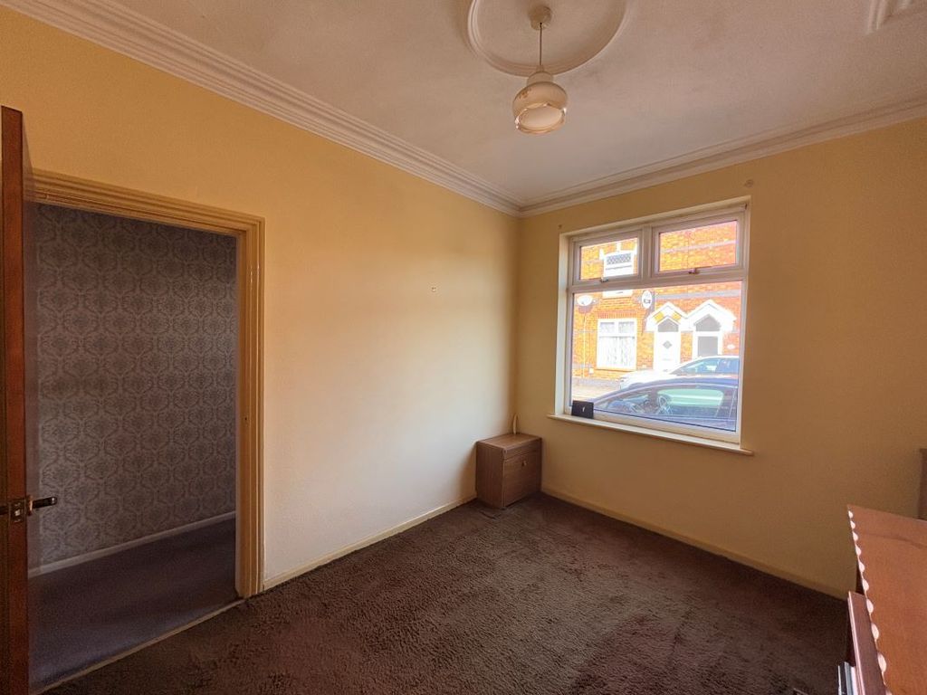 Property photo 3 of 13