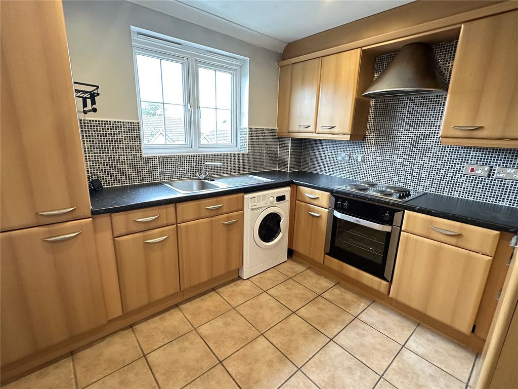 Property photo 3 of 16 Picture No. 02