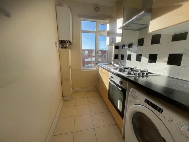 Property photo 2 of 9 Kitchen.Jpg