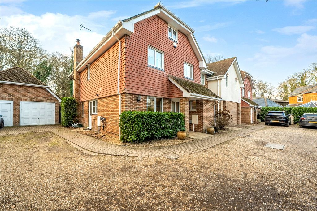 Property photo 1 of 25 Picture No. 40