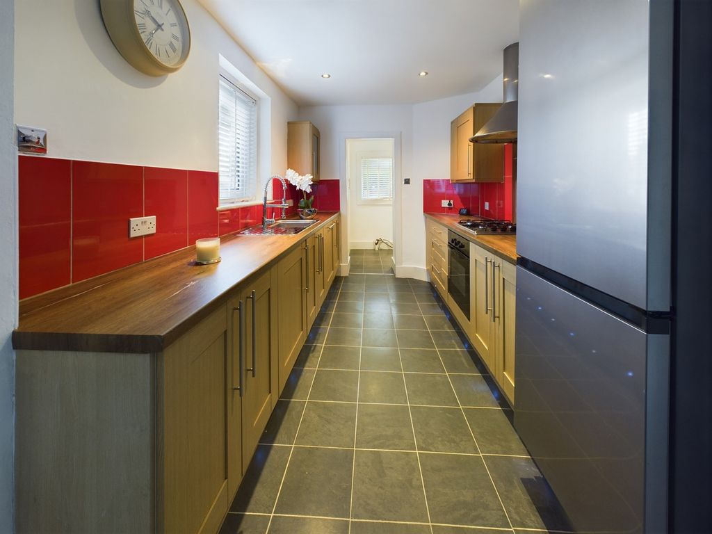 Property photo 2 of 26