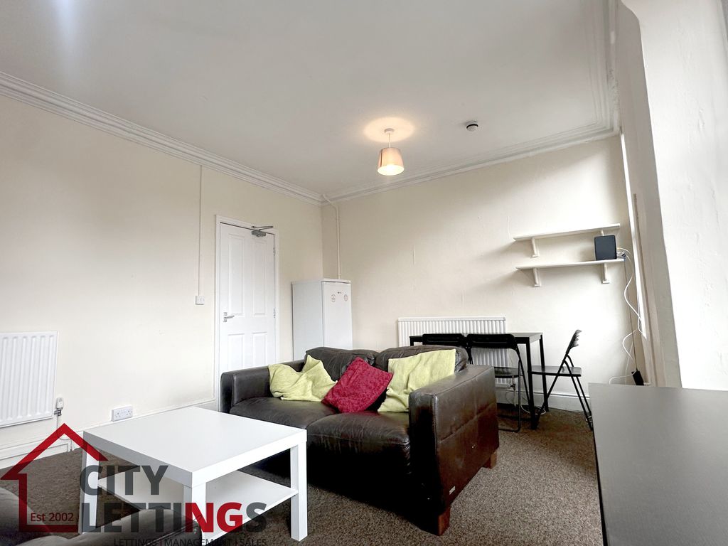 Property photo 2 of 41 Img_4168