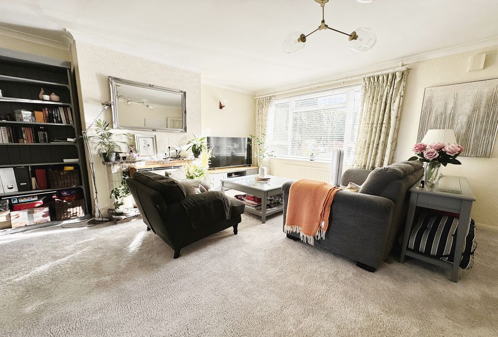 Property photo 2 of 10 Living Room