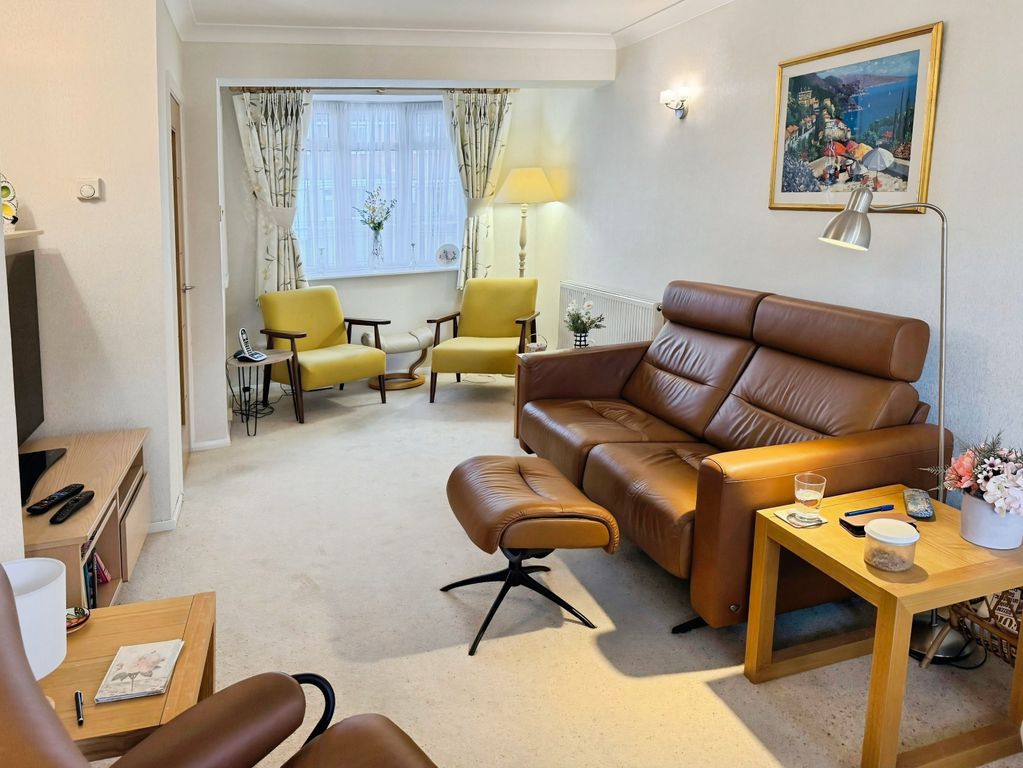 Property photo 2 of 22