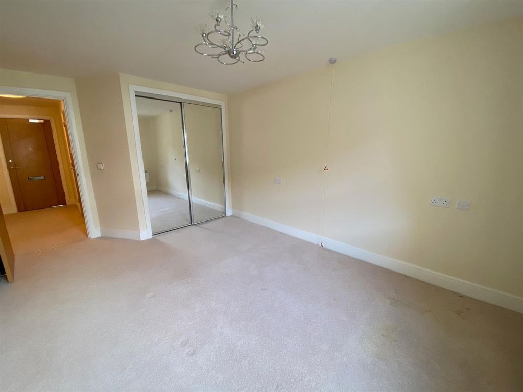Additional image 5 of 1 bed flat to rentVictoria Road, Malvern WR14
