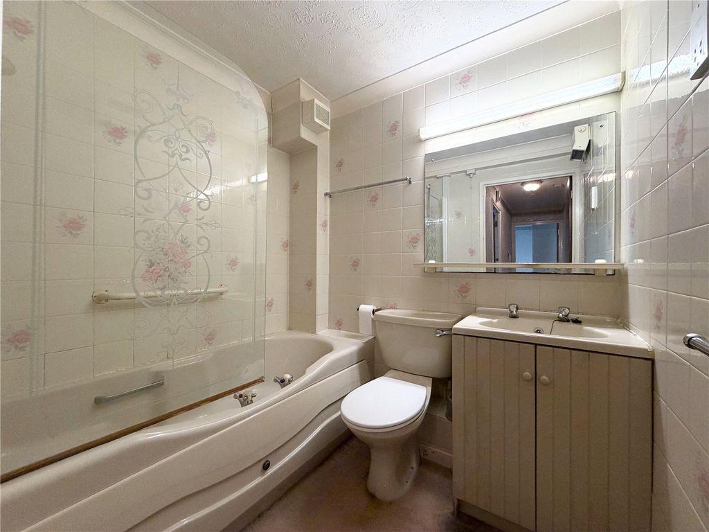 Property photo 3 of 10 Picture No. 09