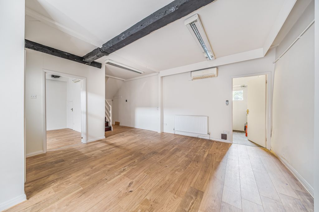Property photo 3 of 13 12520704