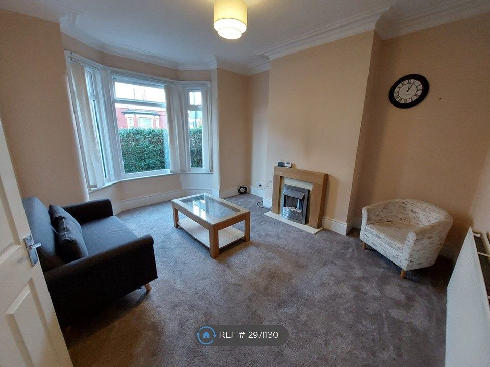 Property photo 1 of 15 Living Room