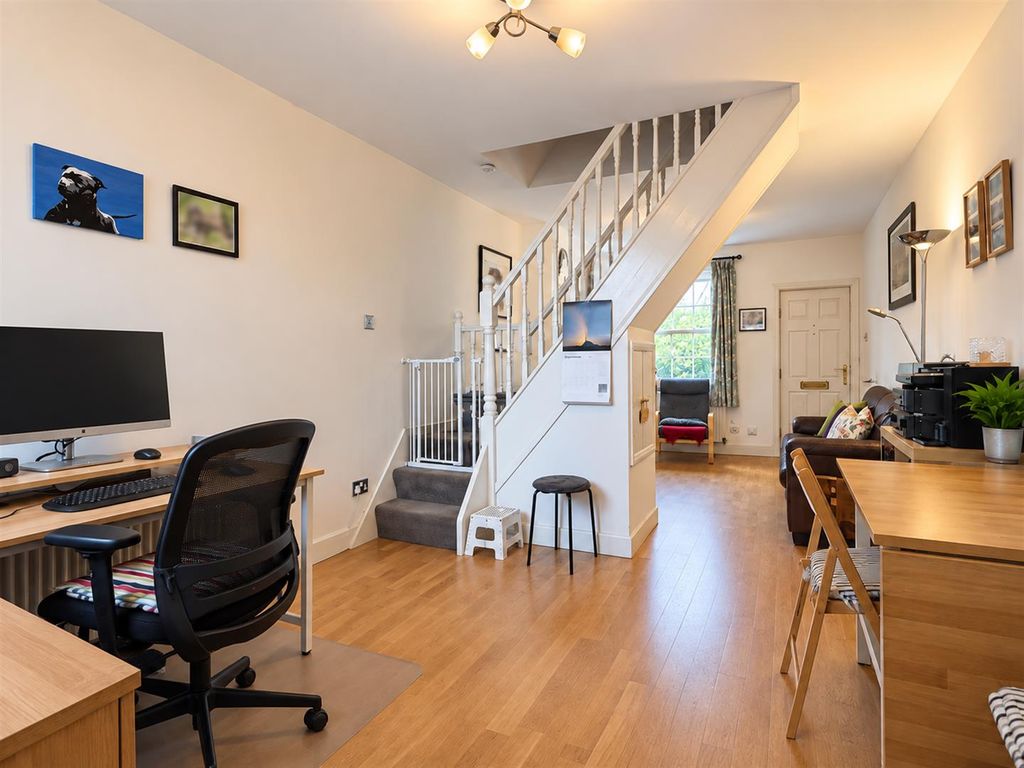 Property photo 3 of 11 2.Png