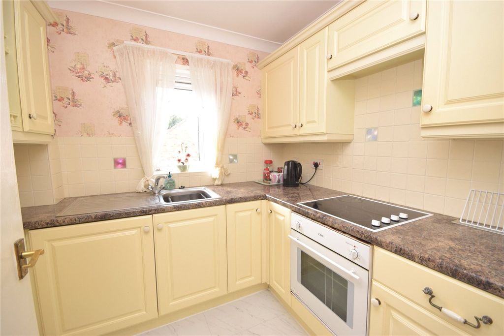 Property photo 2 of 9 Picture No. 06