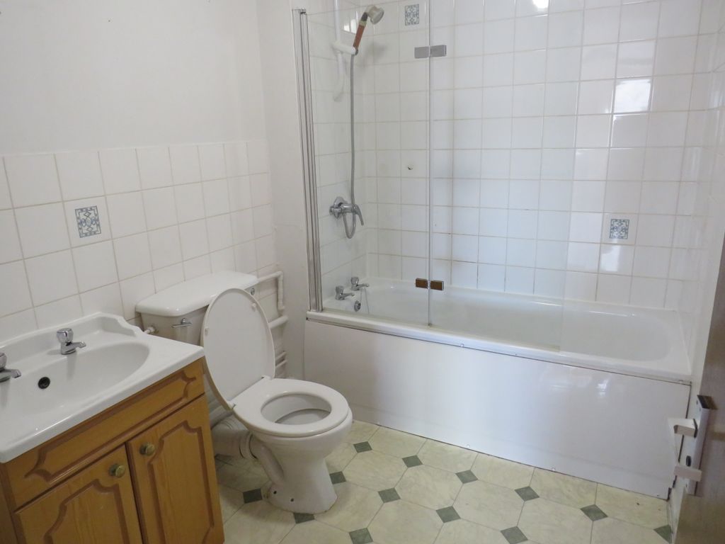 Property photo 3 of 9 View