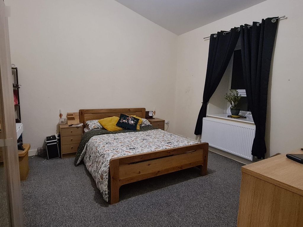 Property photo 1 of 12 Photo 0