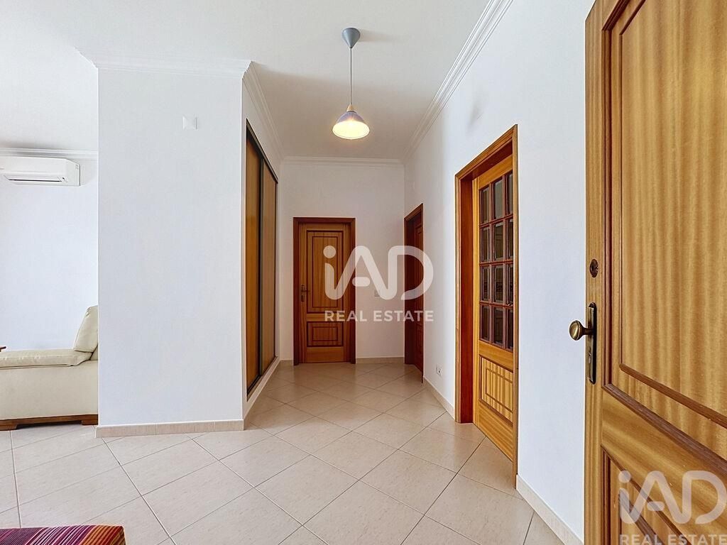 Property photo 3 of 28