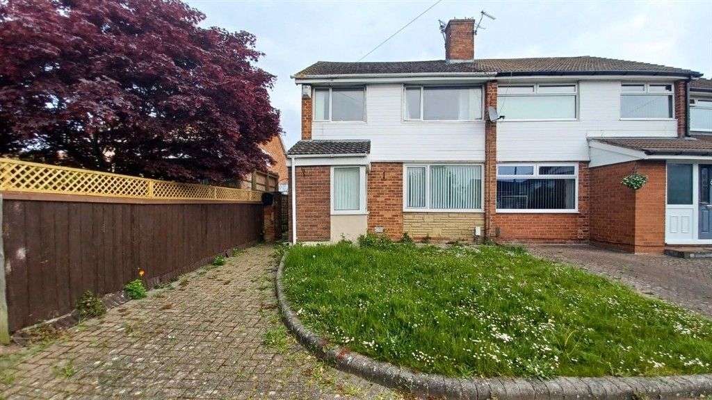 Property photo 1 of 12