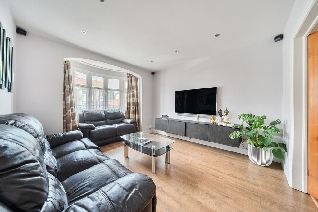 Property photo 2 of 21 1326950-22-68779A...