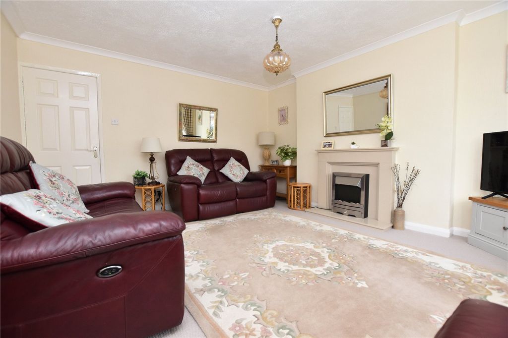 Property photo 3 of 19 Picture No. 10