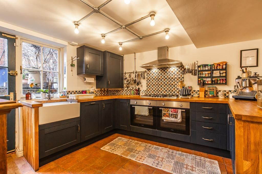 Property photo 3 of 28 Photo 3