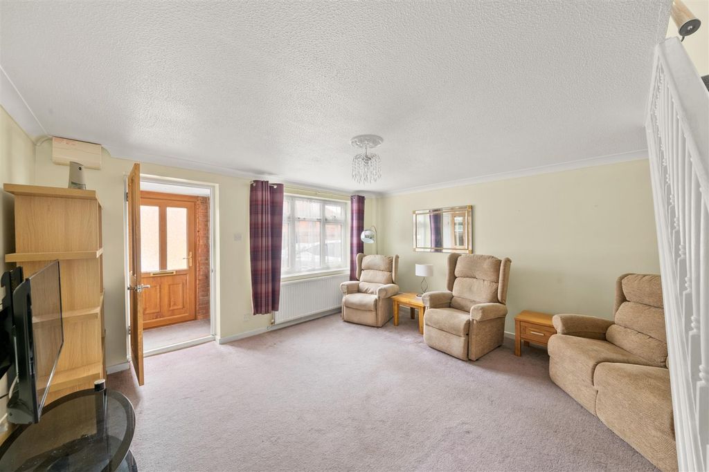 Property photo 3 of 13 3