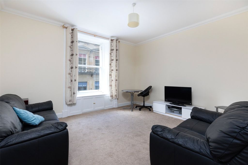 Property photo 2 of 9 Living Room