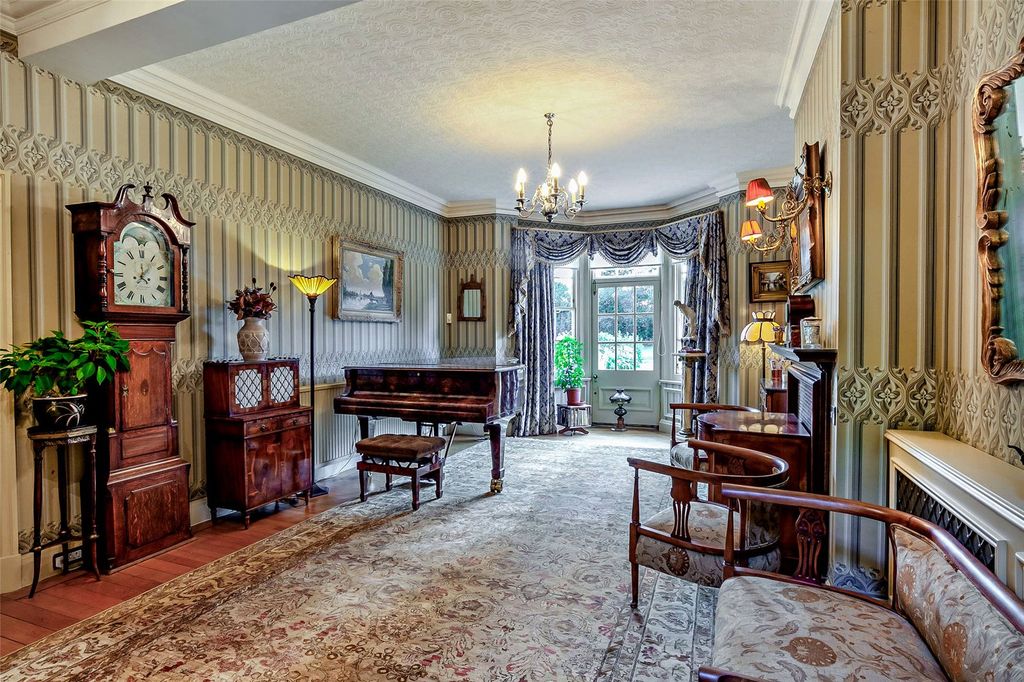 Additional image 4 of 7 bed detached house for saleBlackberry Lane, Lingfield, Surrey RH7