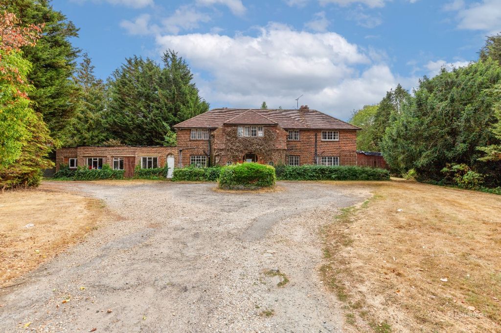 Property photo 1 of 30 Ladds House, Old Otford Road, Sevenoaks, Kent, Tn14 5Ez