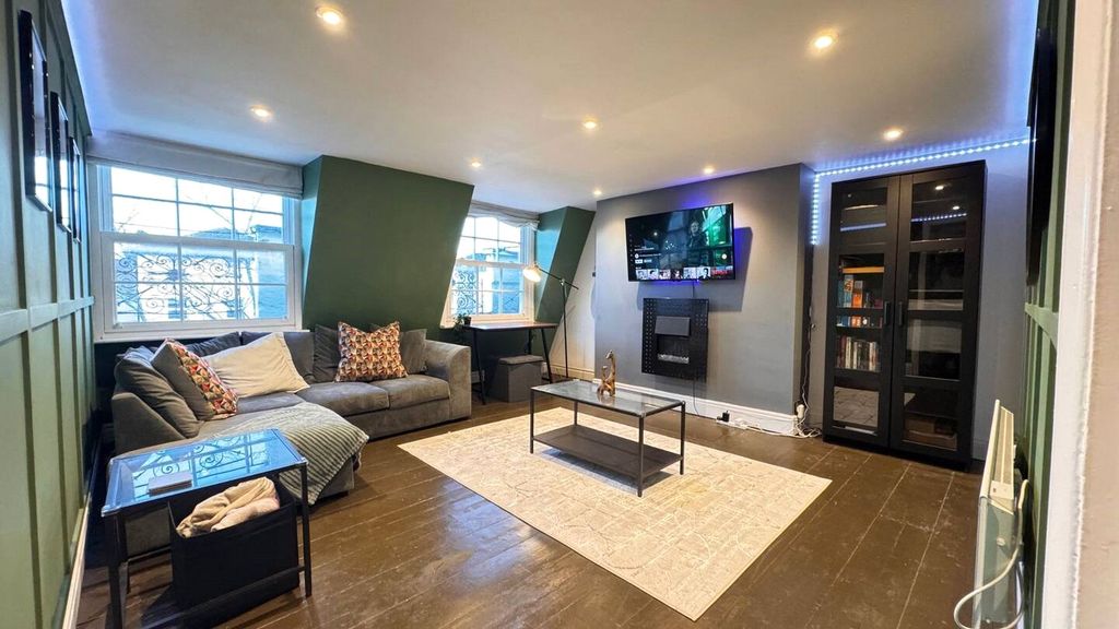 Property photo 2 of 11 Picture No. 23