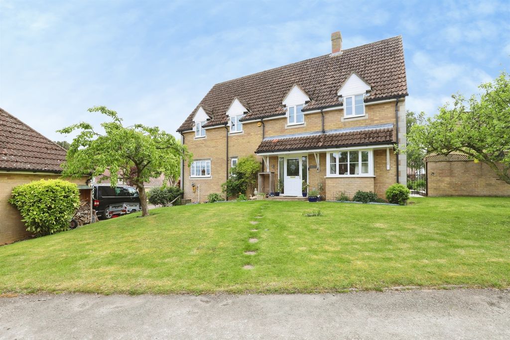 Property photo 1 of 19