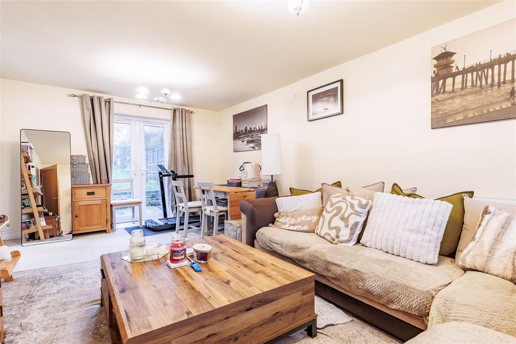 Property photo 2 of 20 23, Coronation (7).Jpg