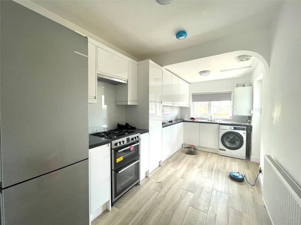 Property photo 2 of 8 Picture No. 10