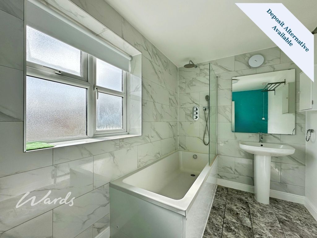 Property photo 3 of 25 Bathroom
