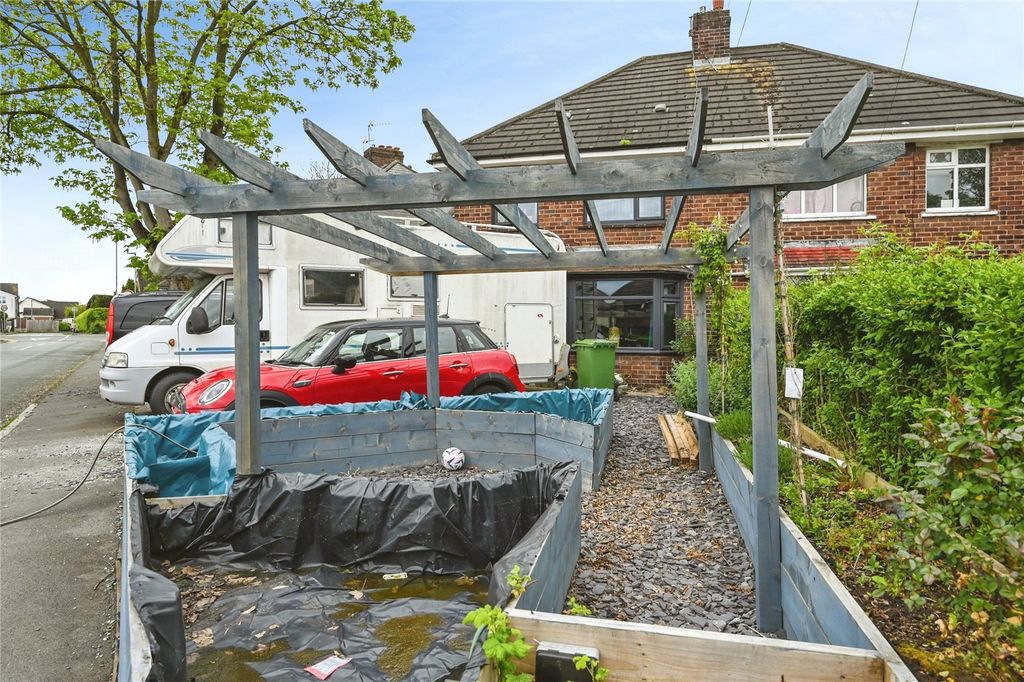 Property photo 2 of 14 Picture No. 08
