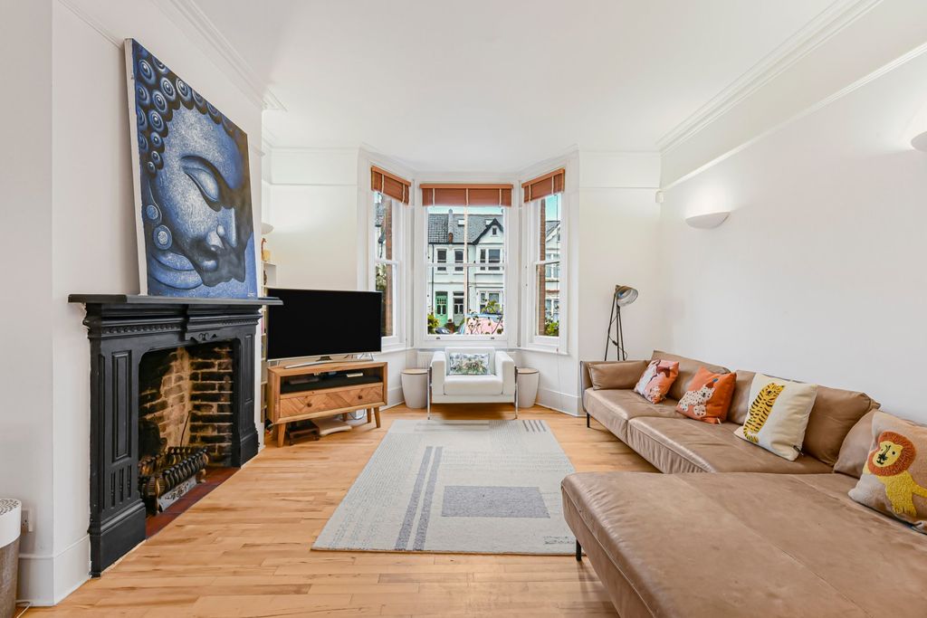 Property photo 1 of 17