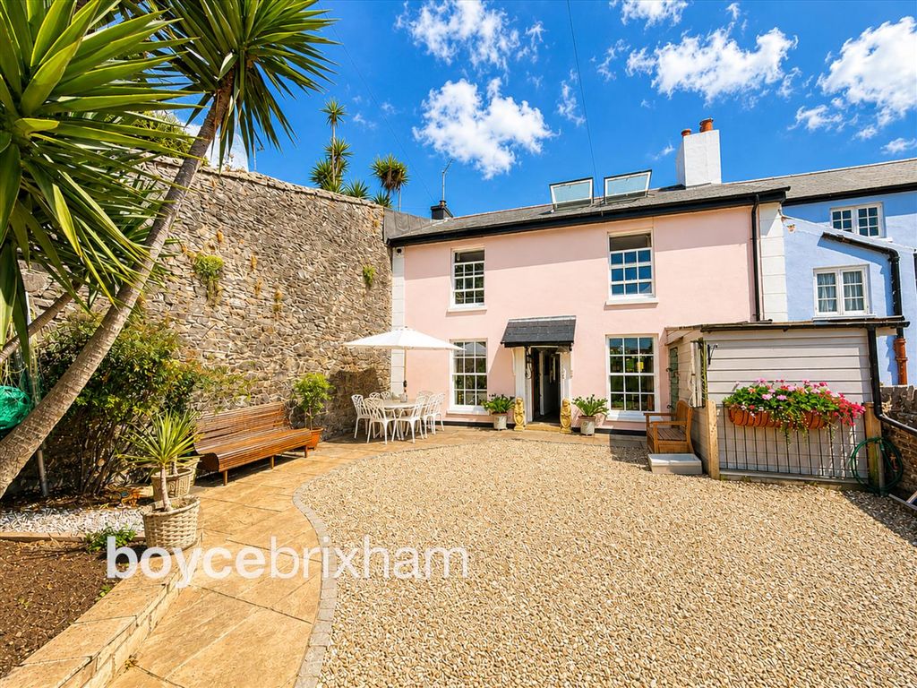 Property photo 1 of 18 Newwatermarkforonlinefront.Png
