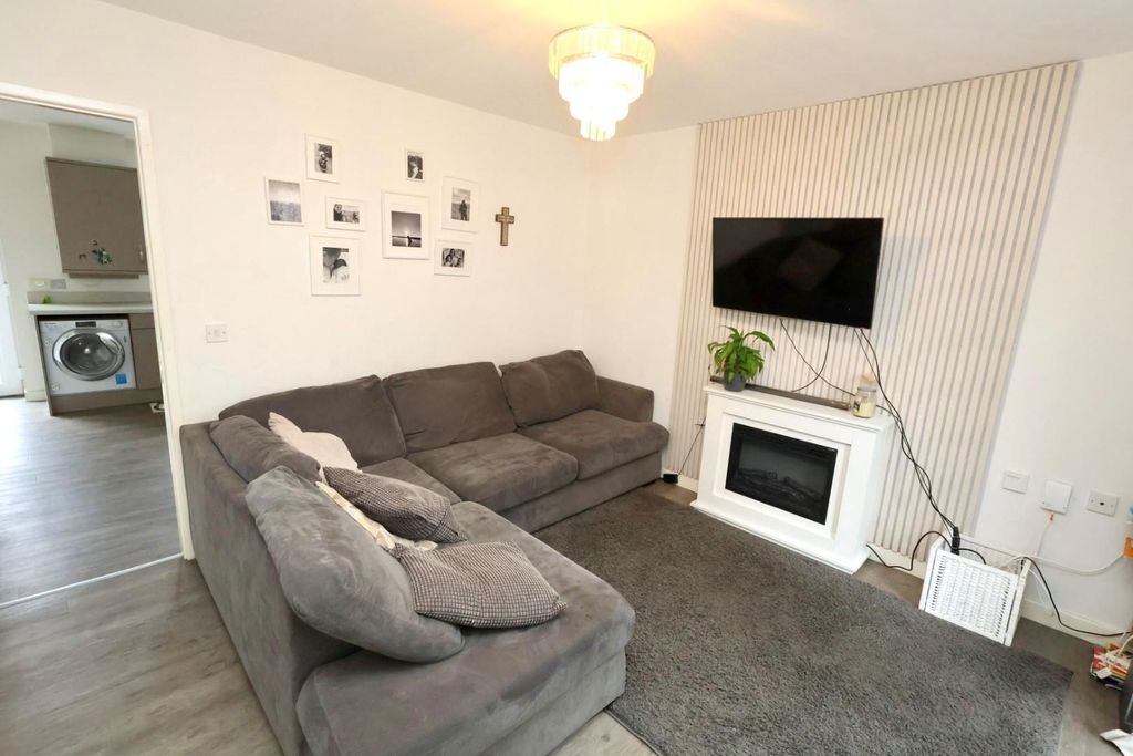Property photo 3 of 14 2.Jpg