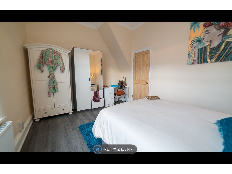 Property photo 2 of 15 The Boutique-B