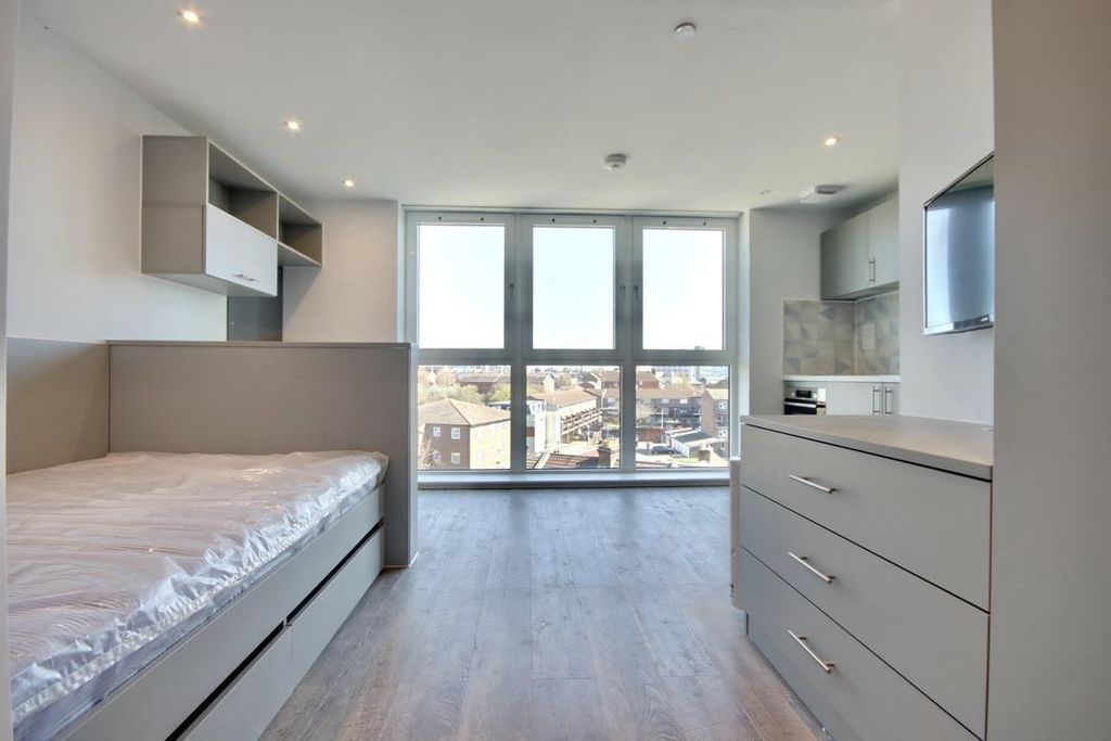 Property photo 1 of 11 Xg-S-v0Y60i8Kyklfj1Y4W.Jpg