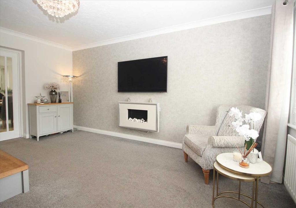 Property photo 3 of 12 Living Room