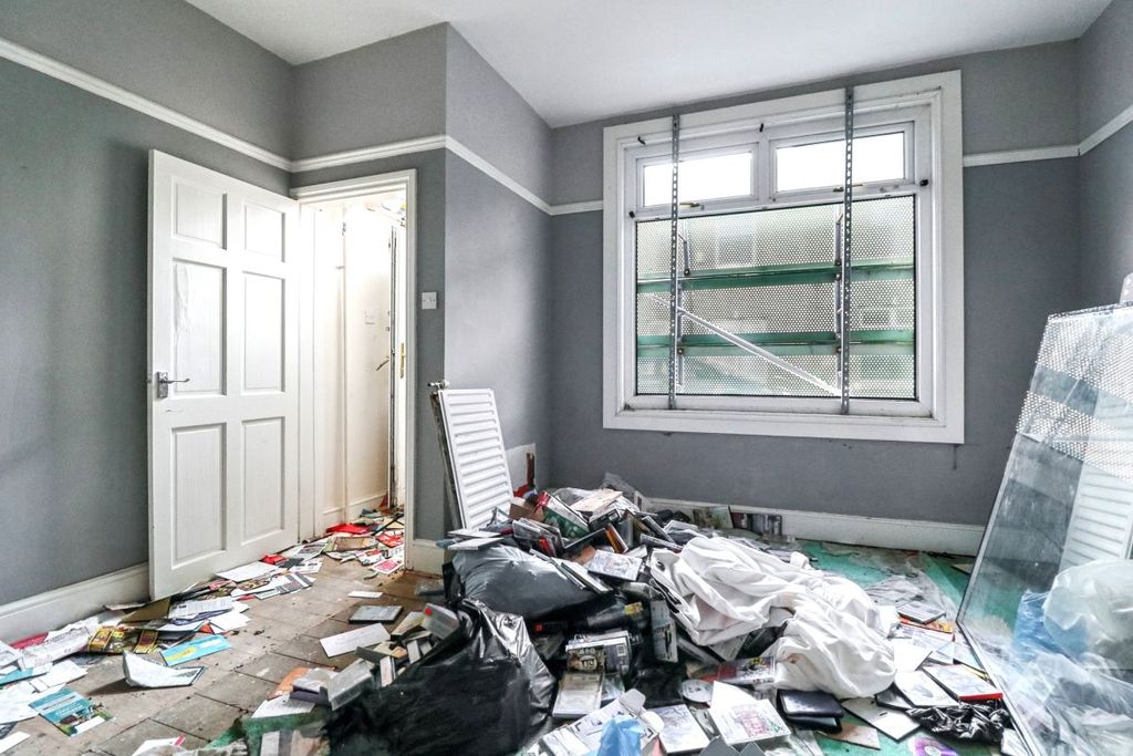 Property photo 2 of 13