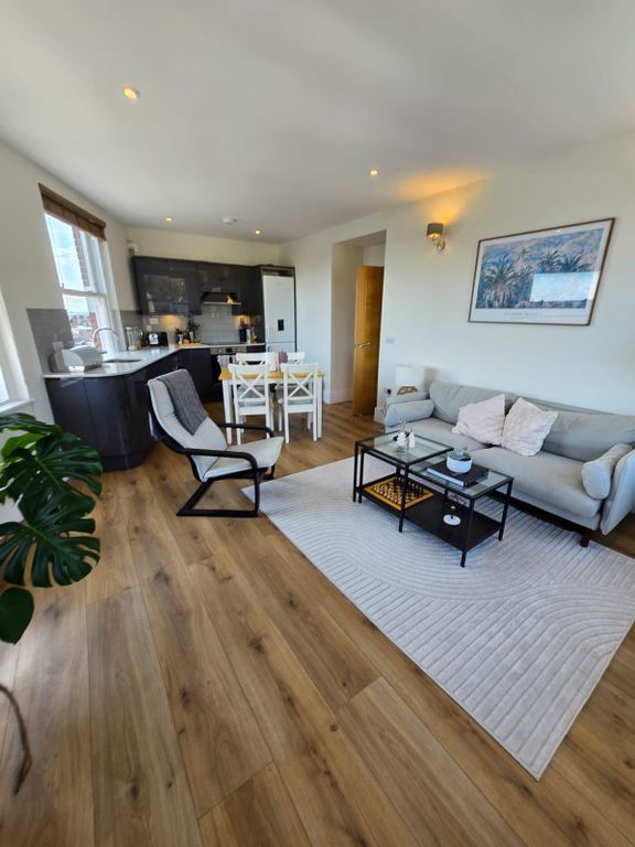 Property photo 2 of 6