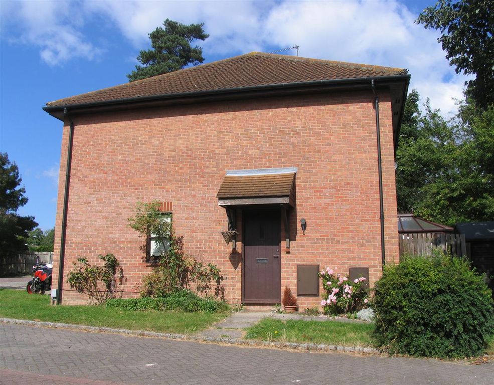Property photo 1 of 7 Front.Jpg