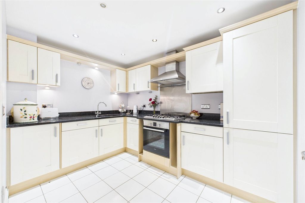 Property photo 2 of 10 Picture No. 02