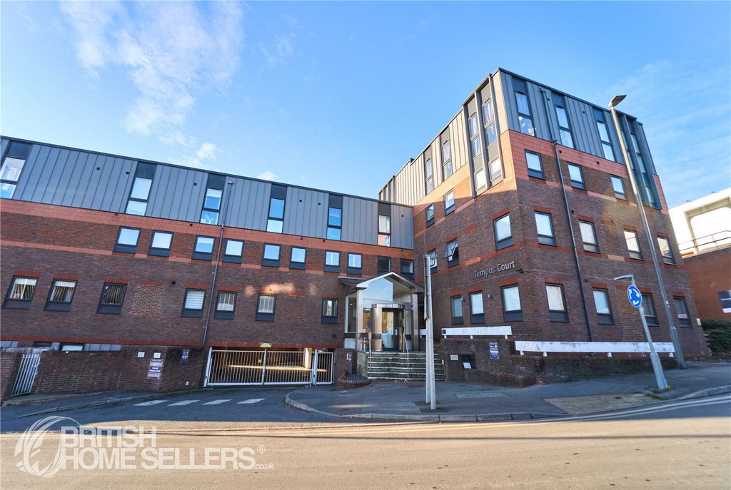 Property photo 2 of 21 Picture No. 04