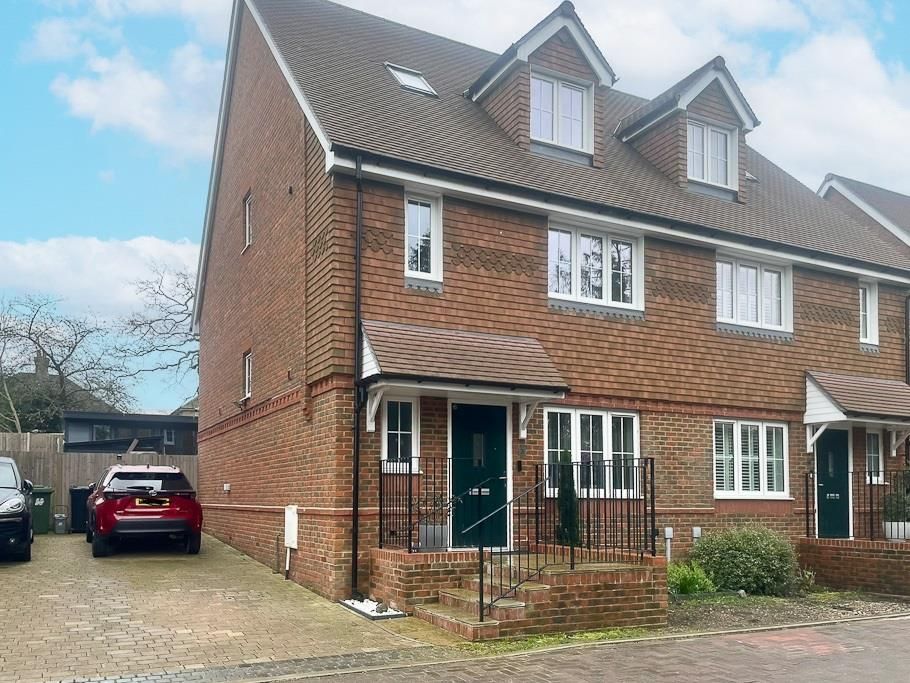 Property photo 1 of 18 Front Of House New.Jpg