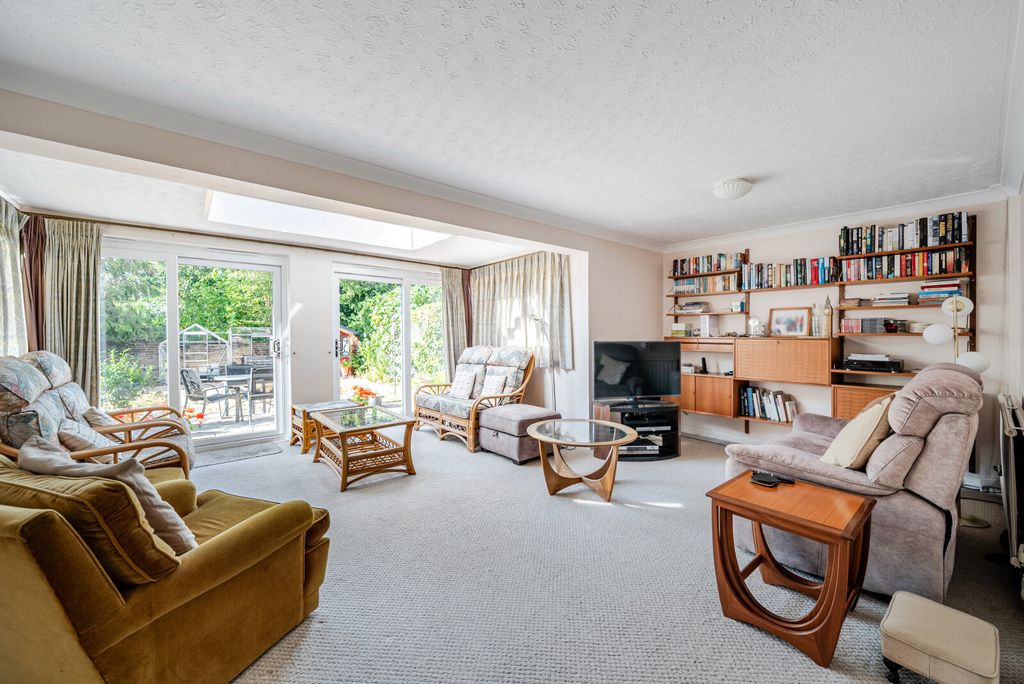 Property photo 2 of 20 1510407-11-1A01Ae...